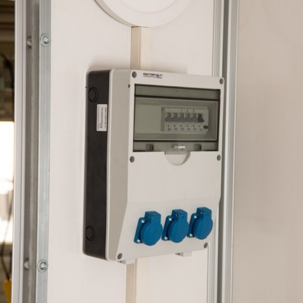 STEMA Sitzgruppe, zusätzlicher Wind- und Sichtschutz und Elektro-Paket